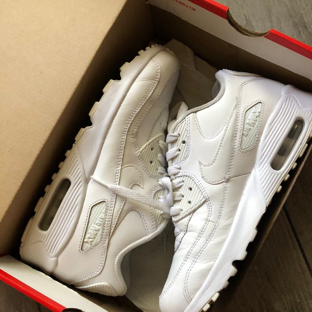 Nike Air Max 90 With Box (6.5Yth/8W)